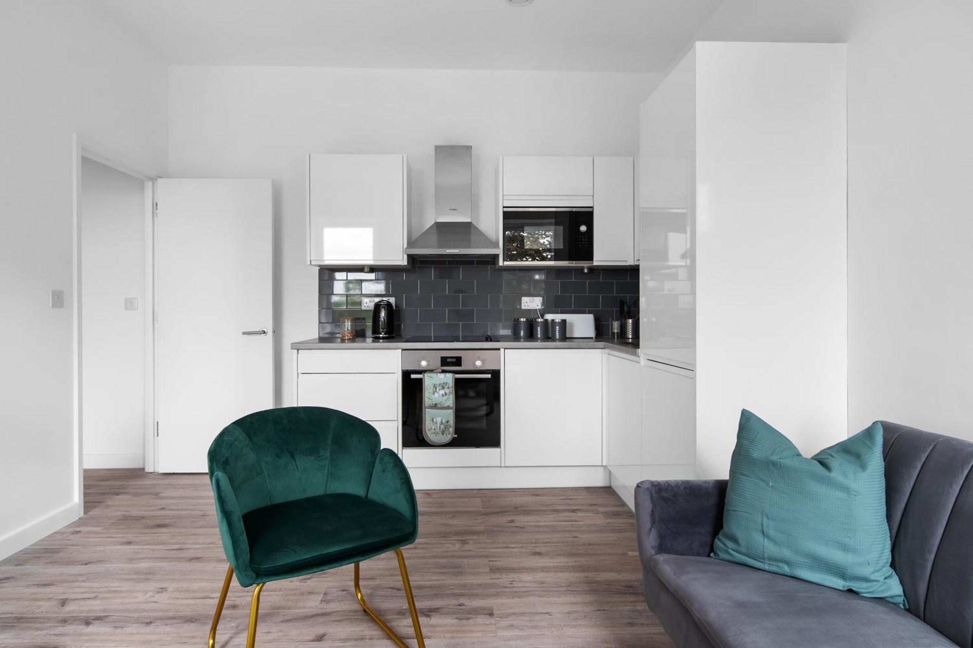 Livestay-Modern Apartments Building In Aylesbury Эйлсбери Экстерьер фото